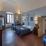 Giusso Villa *
